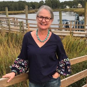 Meet your Posher, Suzanne